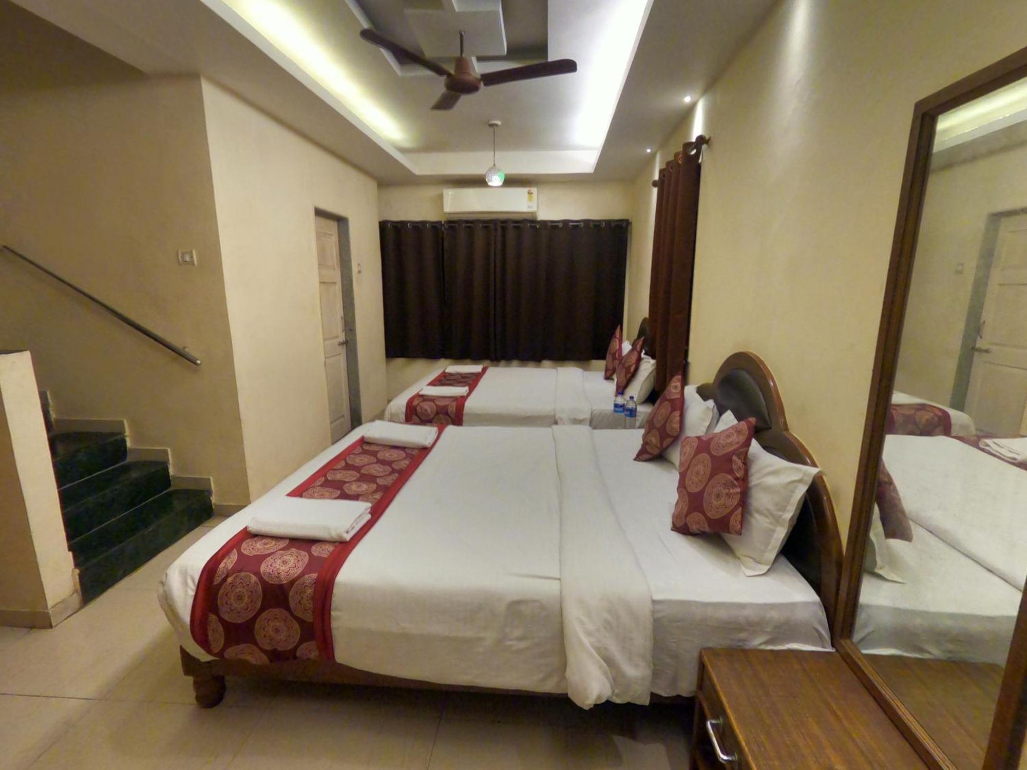 Hill Forest Resort Lonavala Kültér fotó